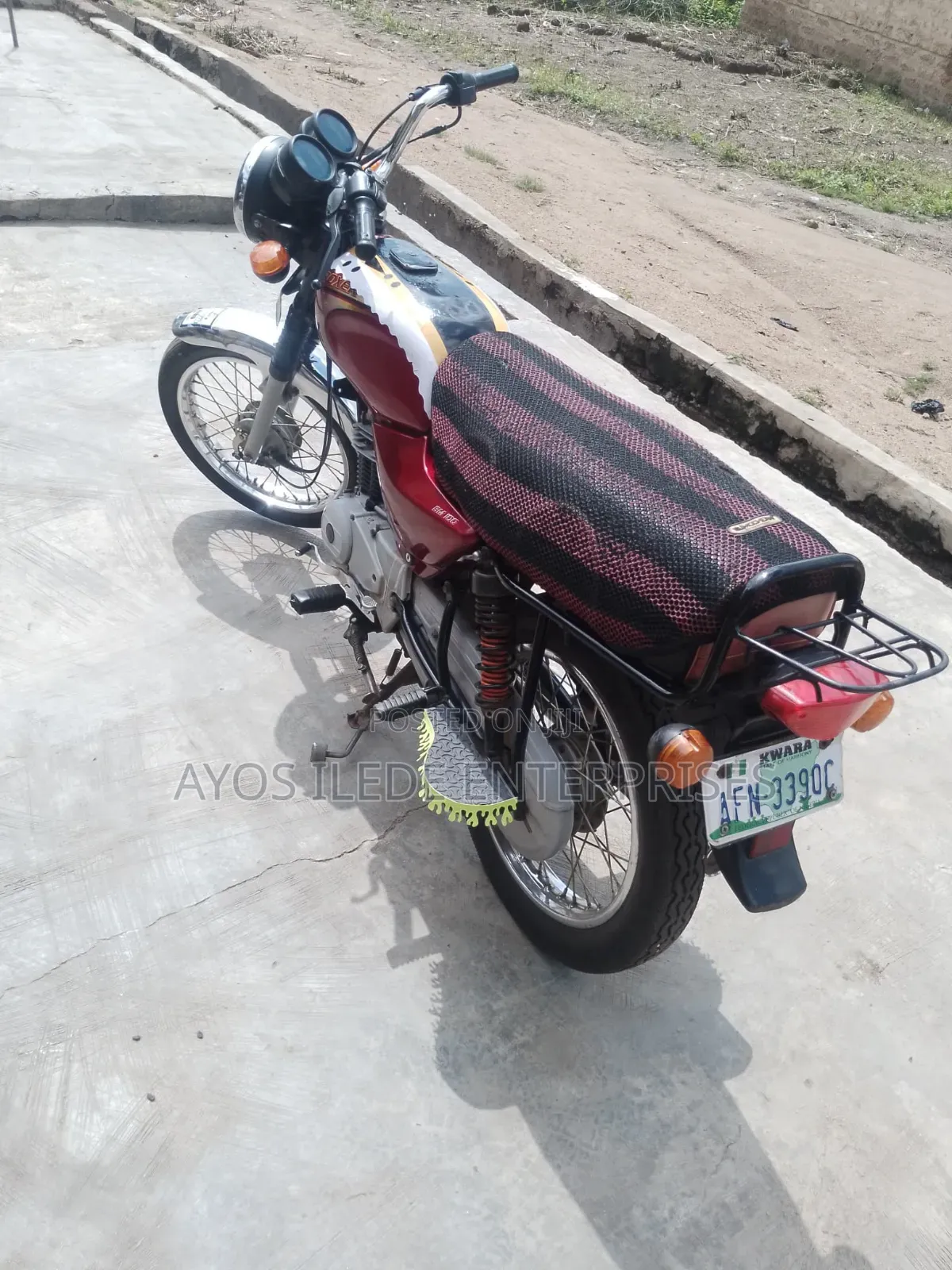 Bajaj Boxer 2023 Red