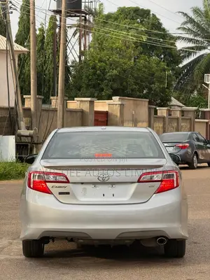 Toyota Camry 2012 Silver