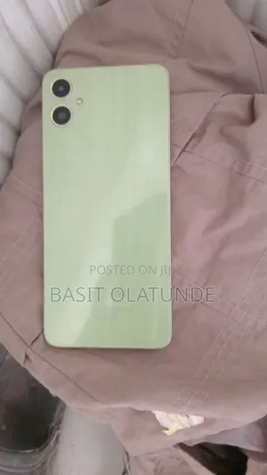 Samsung Galaxy A05 64 GB Green