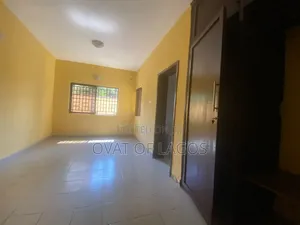 3bdrm Apartment in Lekki Phase 1 for rent