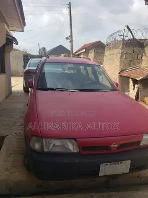 Nissan Sunny 1999 Red