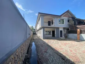 5bdrm Duplex in Lekki Phase 1 for rent