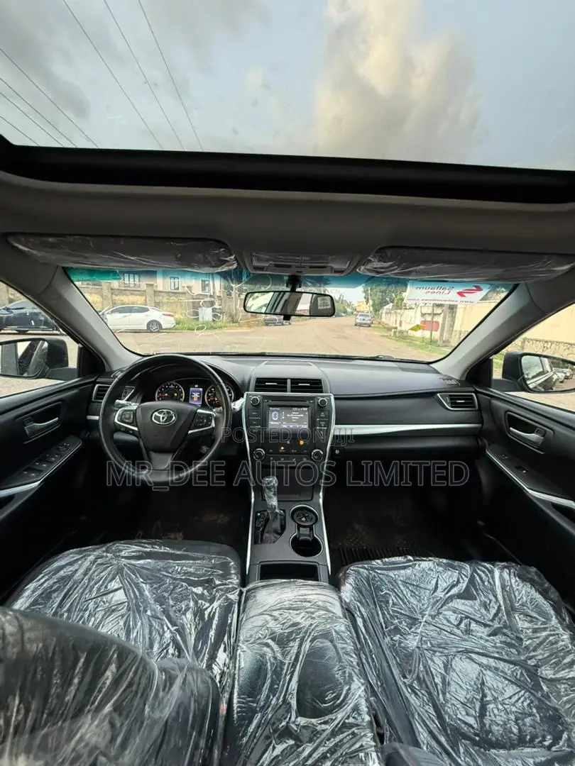 Toyota Camry 2016 Black