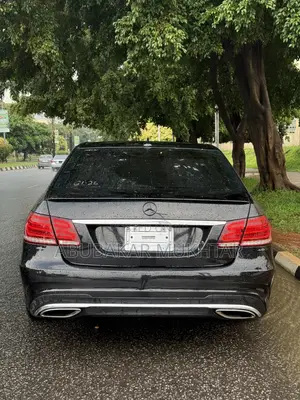 Mercedes-Benz E350 Base 4Matic Sedan AWD (3.5L 6cyl 7A) 2015 Black