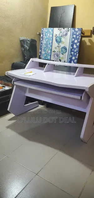Studio Table, Excellent Condition