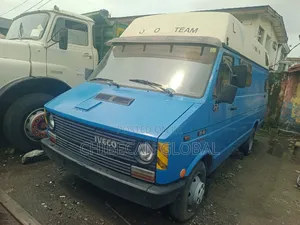 Iveco Daily 1998 Blue