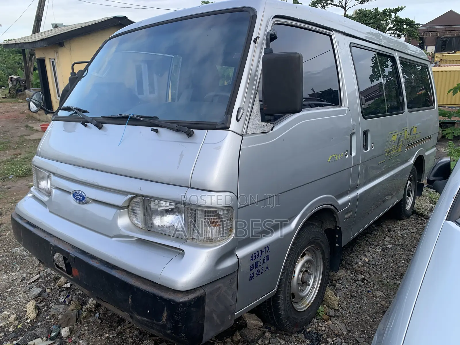 Ford Tourneo 2000 Silver