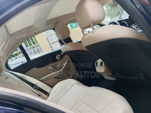 Mercedes-Benz C300 2015 Blue
