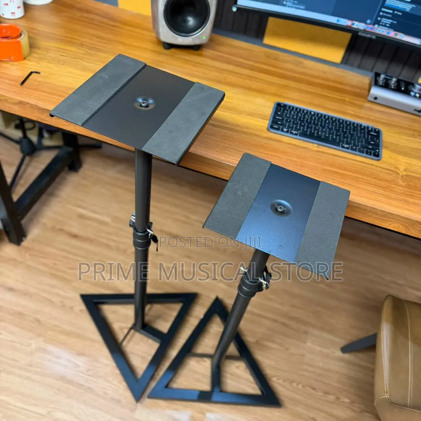Studio Monitor Stand
