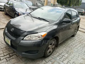 Toyota Matrix 2011 Gray