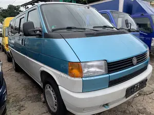 Volkswagen Transporter 2005 Green