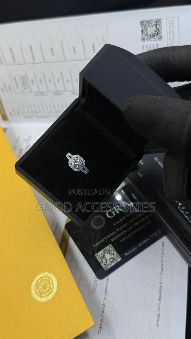 Moissanite Wedding Rings