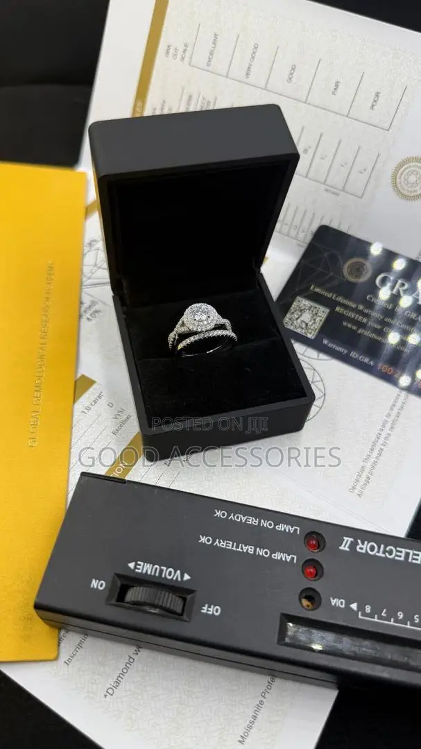Moissanite Wedding Rings