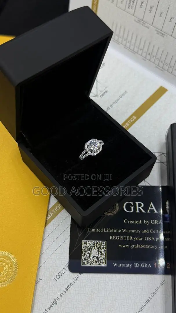 Moissanite Wedding Rings
