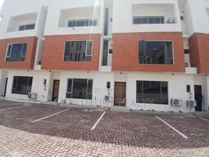 4bdrm Townhouse / Terrace in Periwinkle Estate, Lekki Phase 1 for rent