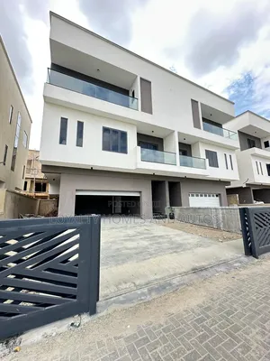 4bdrm Duplex in Lekki Phase 1 for sale