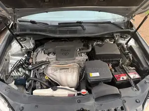 Toyota Camry 2016 Silver