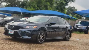 Toyota Camry 2020 Green