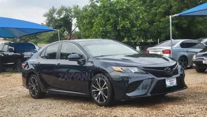 Toyota Camry 2020 Green