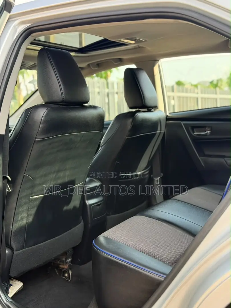 Toyota Corolla 2017 Silver