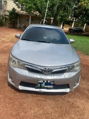 Toyota Camry LE 4dr Sedan (2.5L 4cyl 6A) 2013 Silver