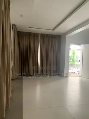 3bdrm Townhouse / Terrace in Chevron for rent