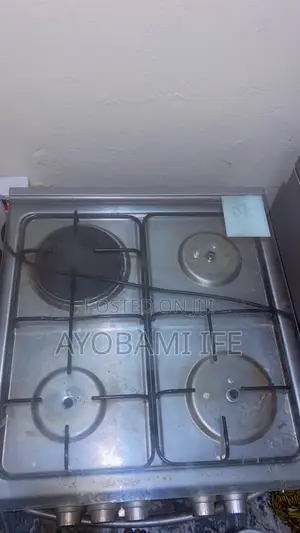 Maxi 3 Burner Gas Cooker + 1 Electric Hot Plate With Oven