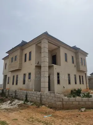 5bdrm Duplex in Lugbe District for sale
