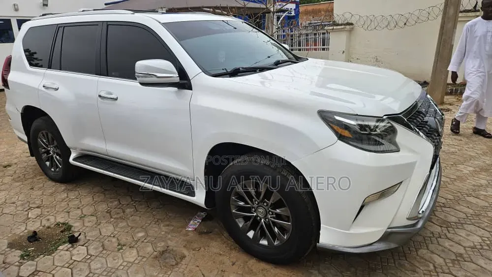 Lexus GX 2012 White