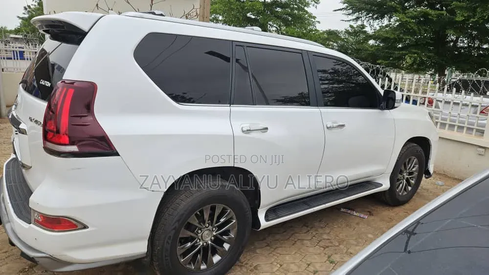 Lexus GX 2012 White