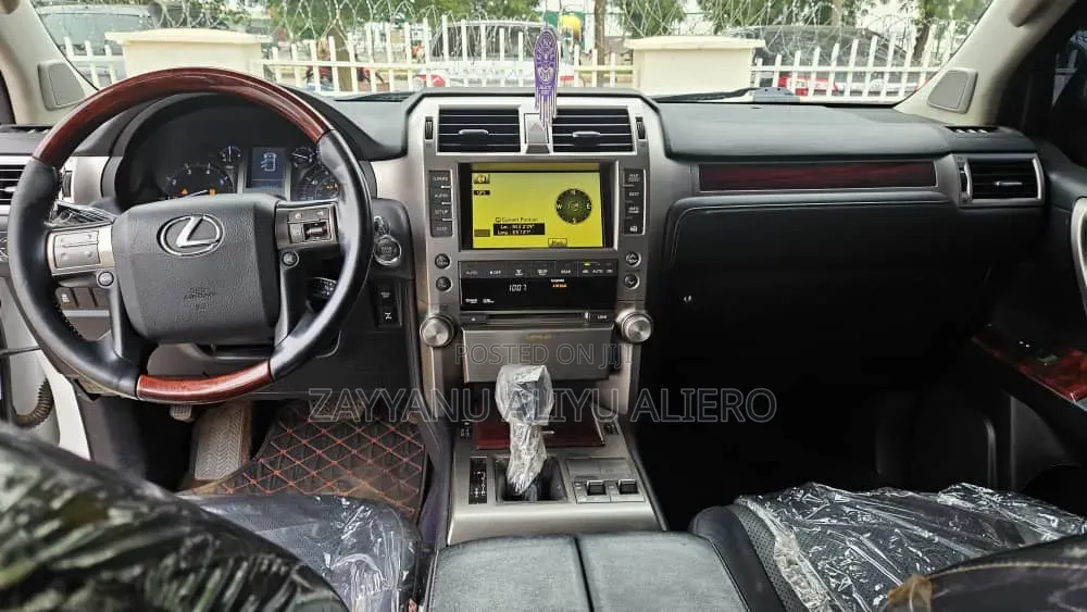 Lexus GX 2012 White