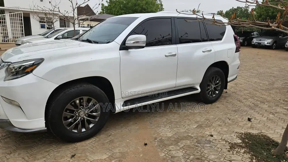 Lexus GX 2012 White