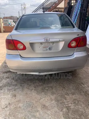 Toyota Corolla 2004 Silver