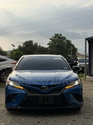 Toyota Camry XSE 2021 Blue