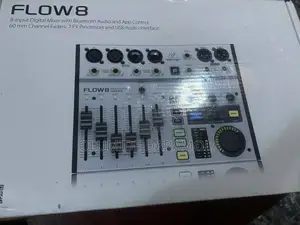 Behringer Flow 8