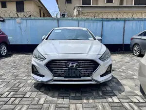Hyundai Sonata SE 2018 White