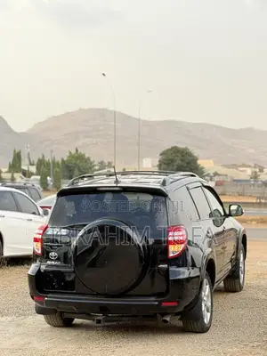 Toyota RAV4 2012 Black