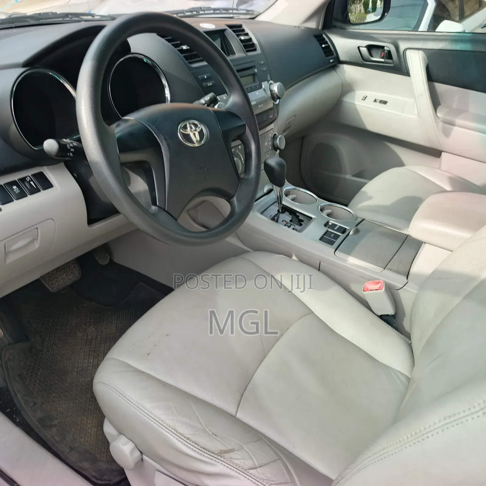 Toyota Highlander 2011 Green