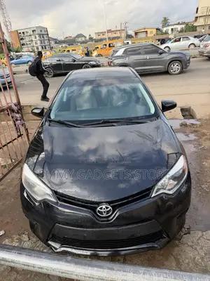 Toyota Corolla 2015 Black