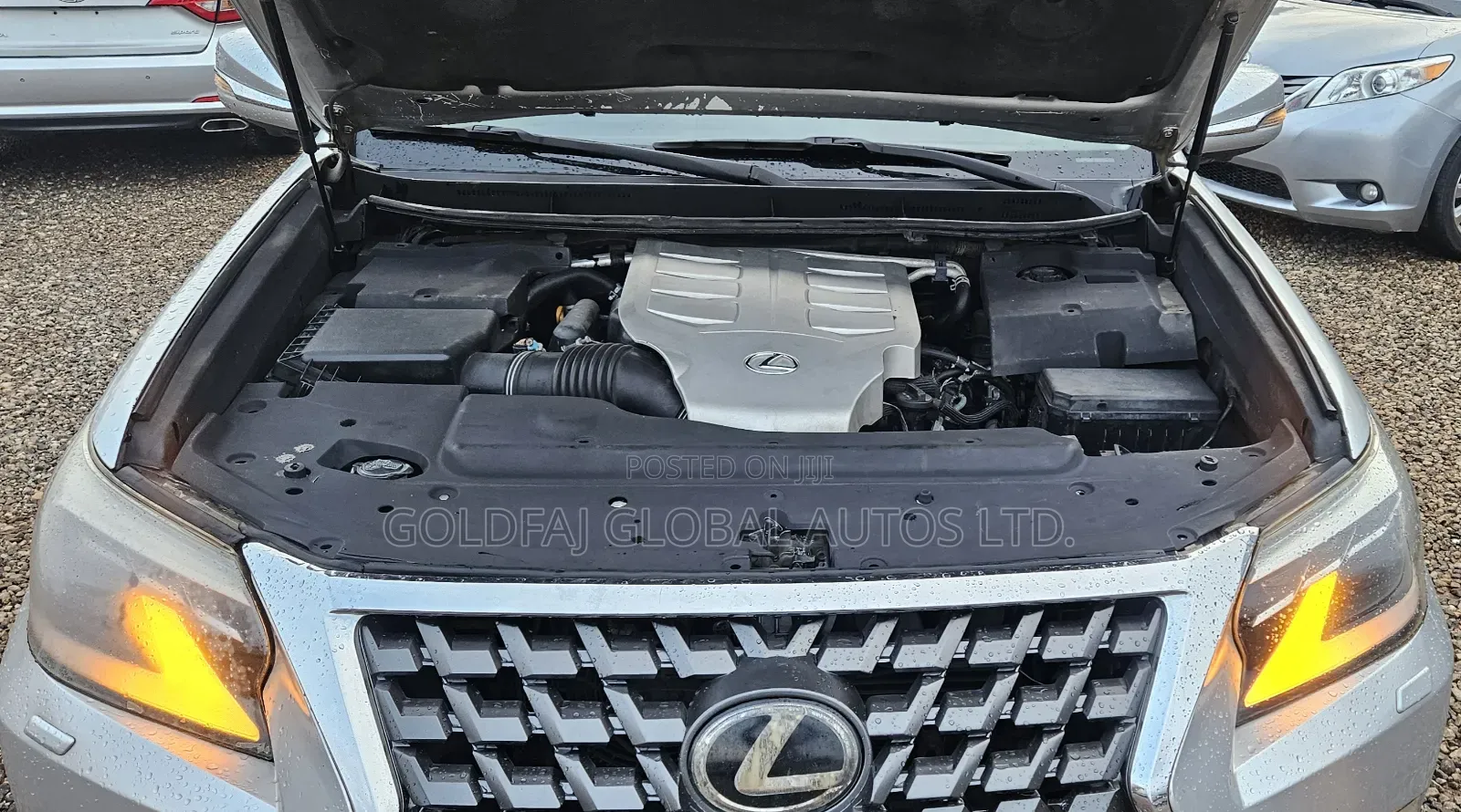 Lexus GX 2011 Silver