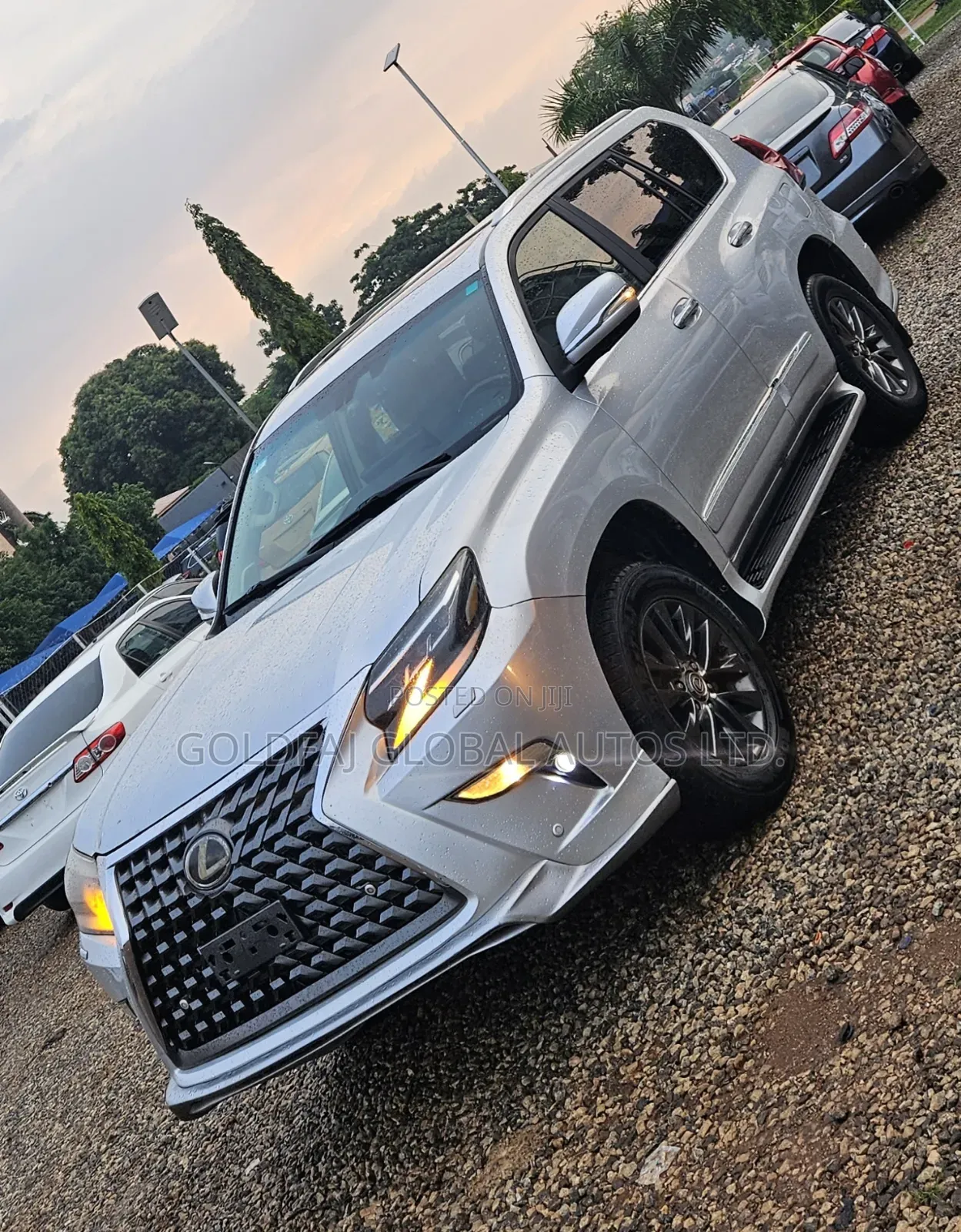 Lexus GX 2011 Silver