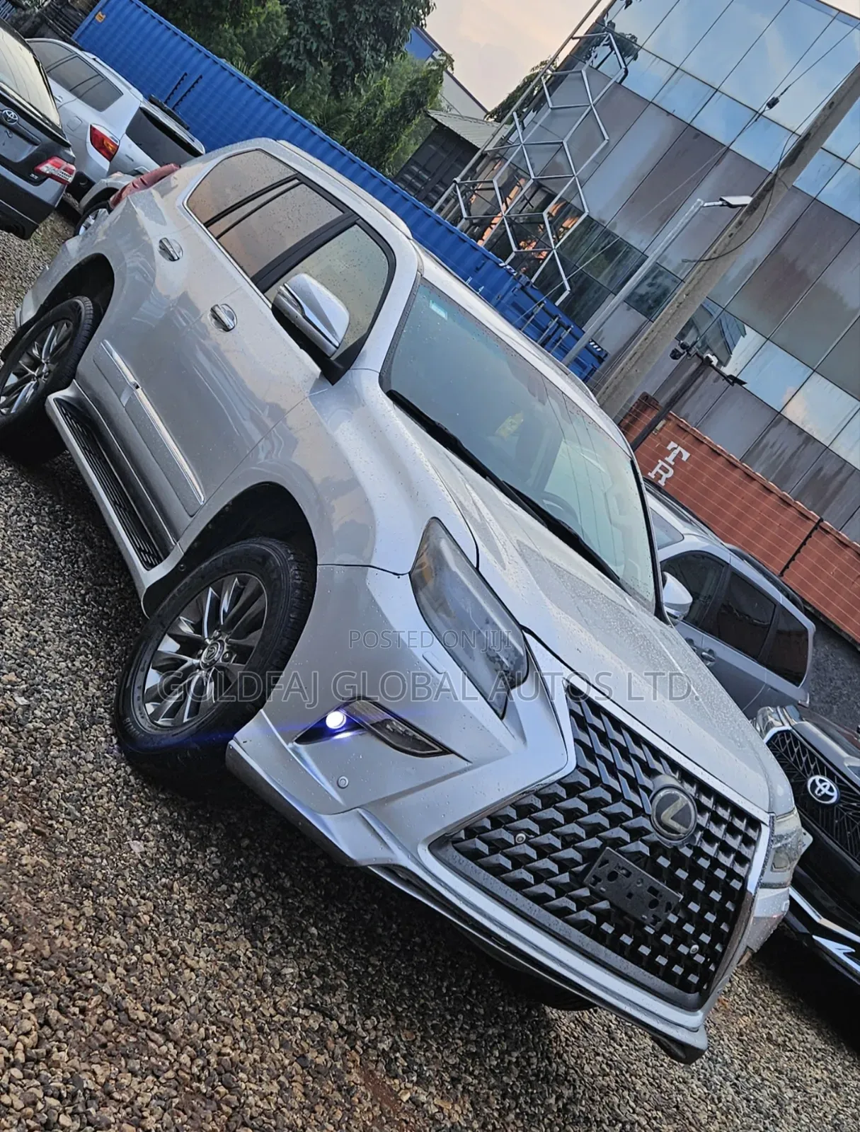 Lexus GX 2011 Silver