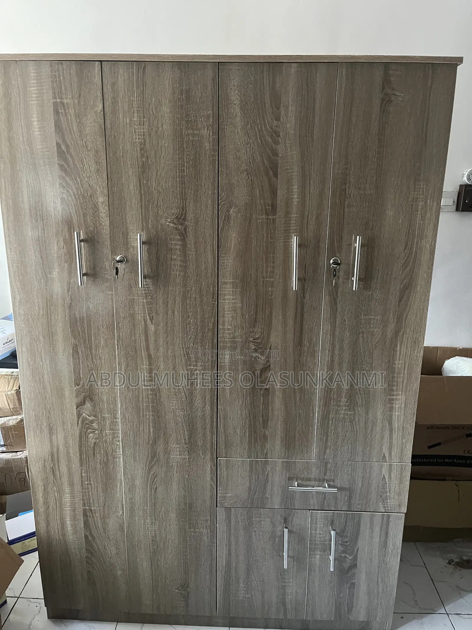 Brand New 4/6 Closet