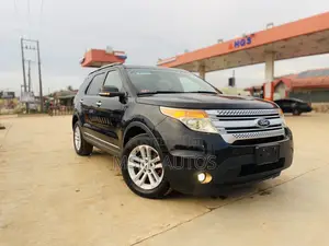 Ford Explorer XLT 4dr 4x4 (3.5L 6cyl 6A) 2013 Black