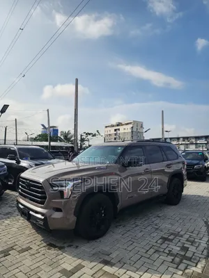Toyota Sequoia 2025 Brown