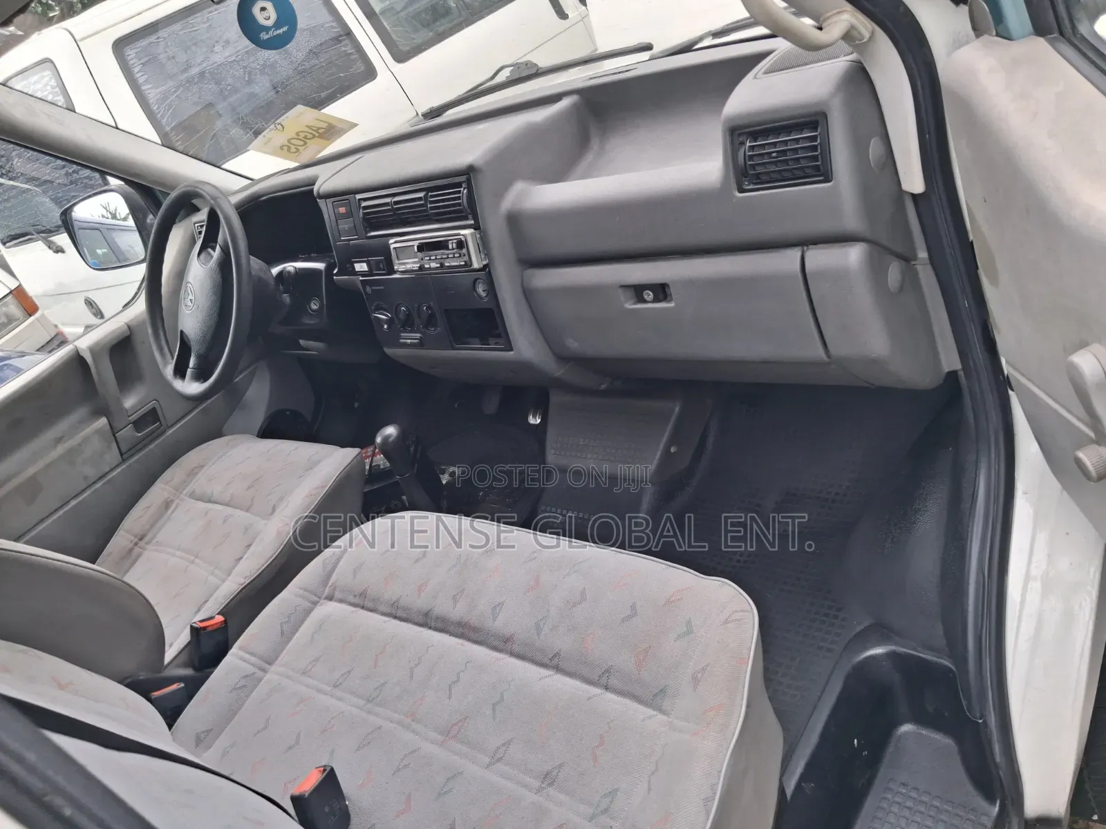 Volkswagen Transporter 1994 White
