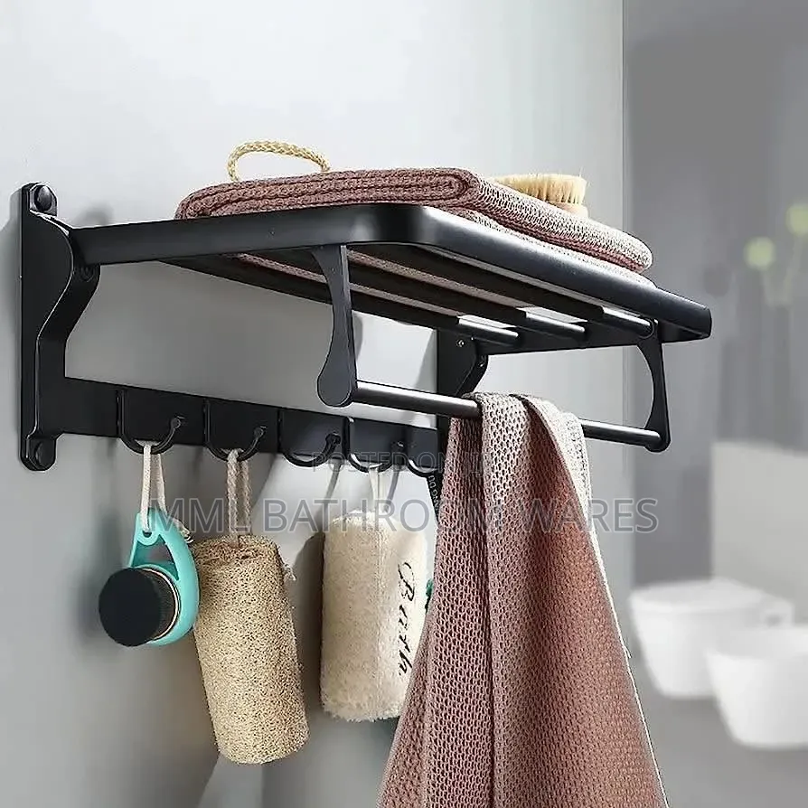 Black Multiple Towel Hanger With Sponge Hooks