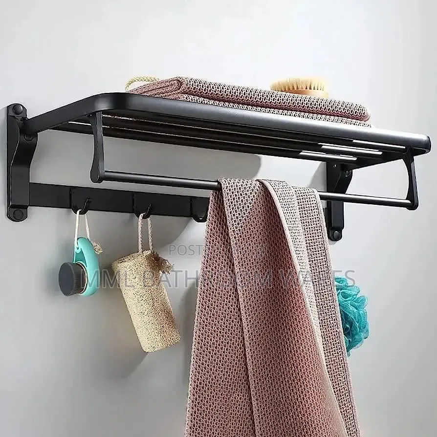 Black Multiple Towel Hanger With Sponge Hooks