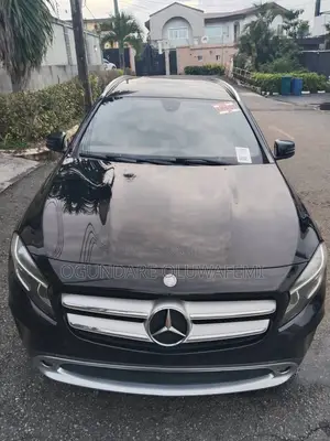 Mercedes-Benz GLA 250 2015 Black
