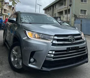 Toyota Highlander 2015 Gray